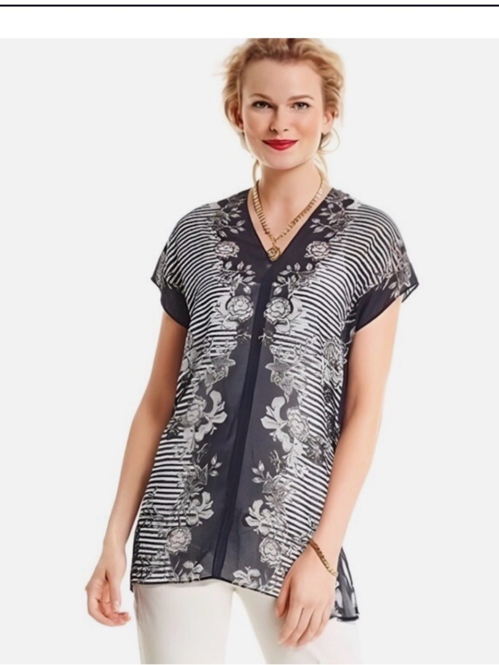 Cabi Yacht Blouse Women's Navy and White Floral-Striped V-Neck, cover up